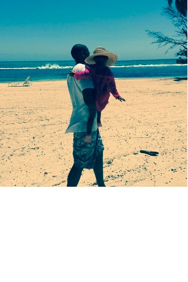 Jay Z Carries Blue Ivy Across The Beach, 2014