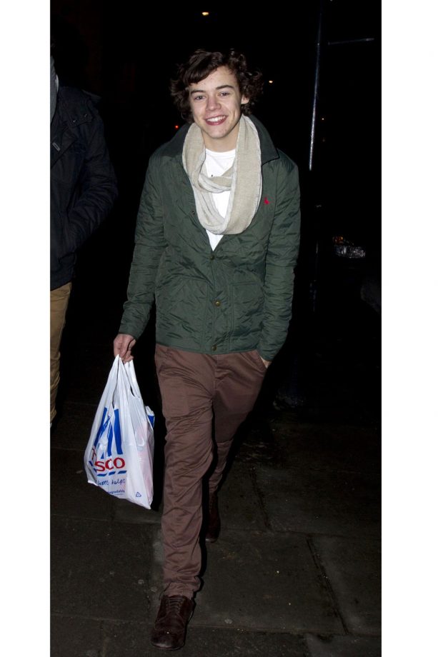 Harry Styles in Chelsea, 2010