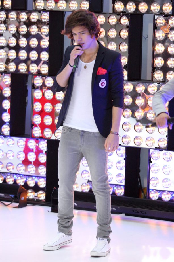 Harry Styles performing in New York, 2012