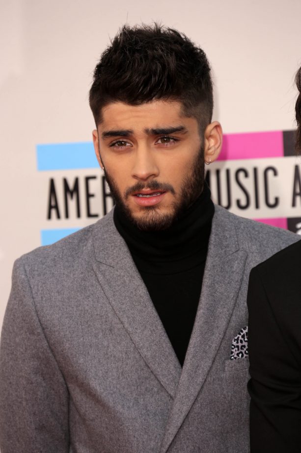 Zayn Malik Nods To The Beard Trend At The American Music Awards, 2013