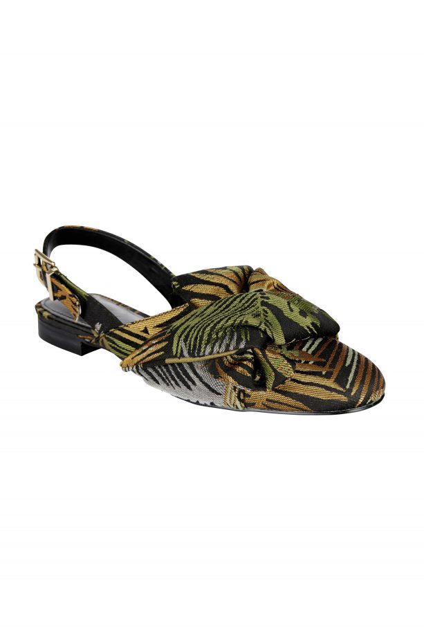 Flat Shoes You'll Want To Wear This Season | Look