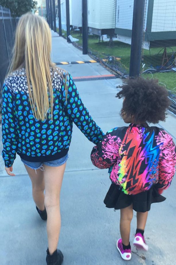 Apple Martin And Blue Ivy Are BFFs In This Pre-Super Bowl Instagram Snap, 2016