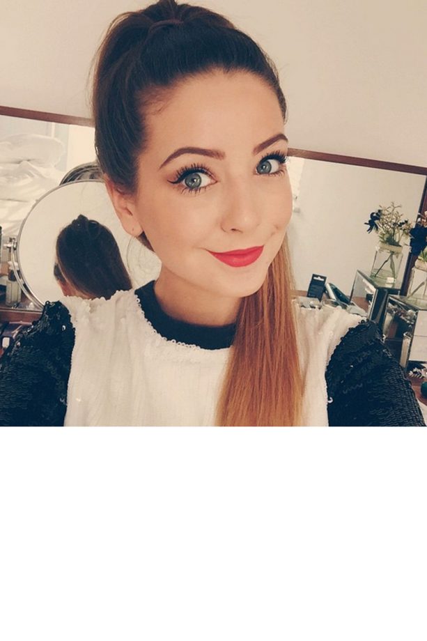 Zoella Keeps It Simple With A High Ponytail And Red Lippie, 2014