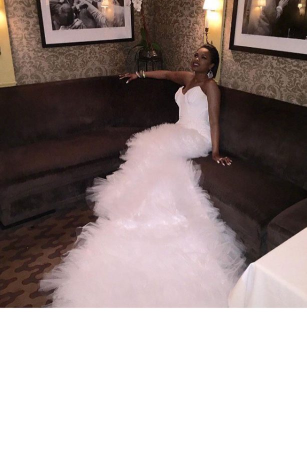 Jennifer Hudson Relaxes In Her H&M Dress, Complete With A 4 Ft Train (!)