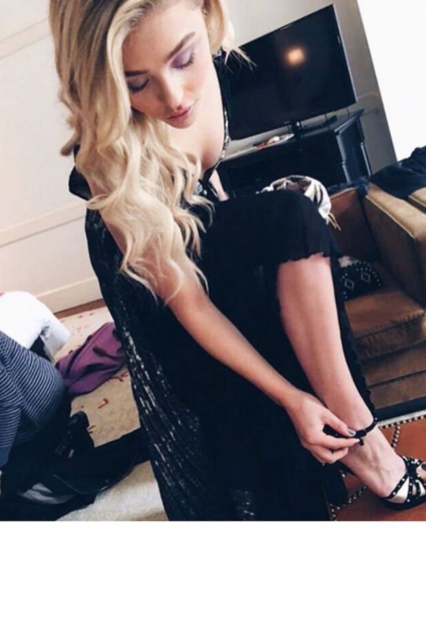 Chloe Moretz Getting Ready For The Red Carpet