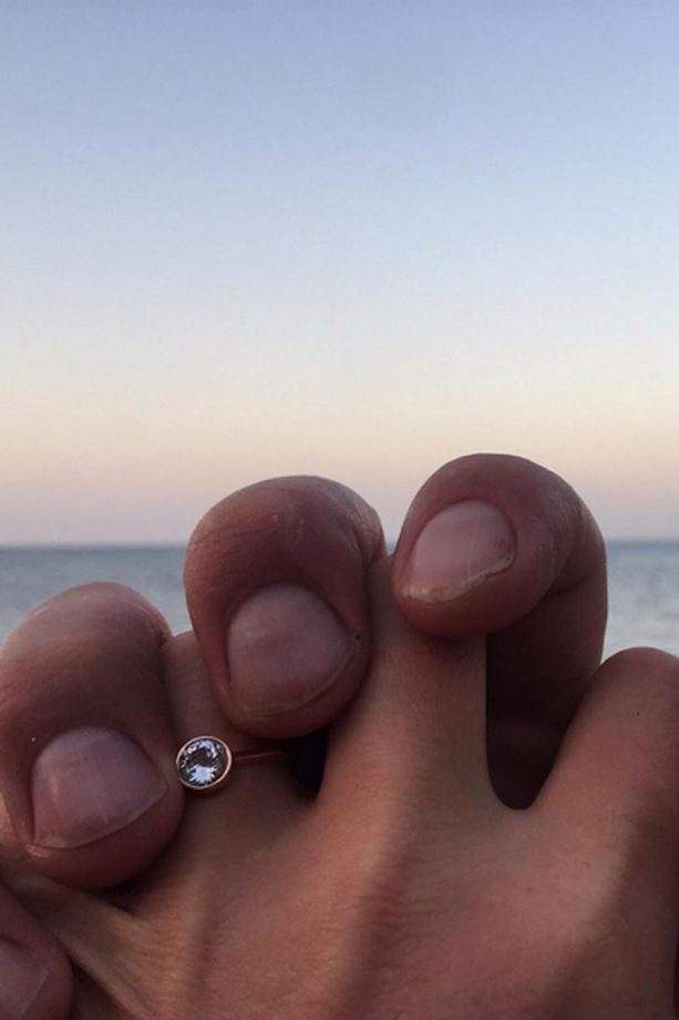 Julia Stiles Gets Engaged, 2016