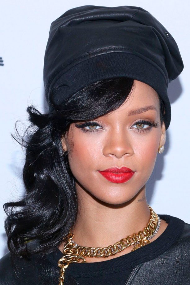 Rhianna Is The Ultimate Hip Hop Queen With Edgy Side Waves, Long Lashes And Ruby Lips, 2012