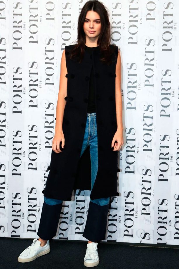 Kendall Jenner Keeps It Casual In A Sleeveless Longline Duster Coat At Shanghai Fashion Week, 2015