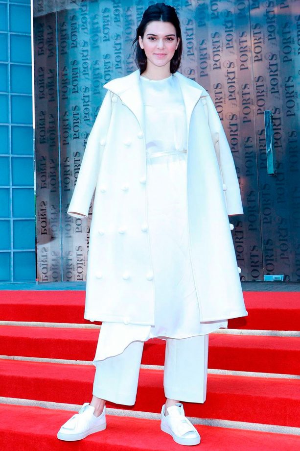 Kendall Jenner Dresses All In White During Shanghai Fashion Week, 2015