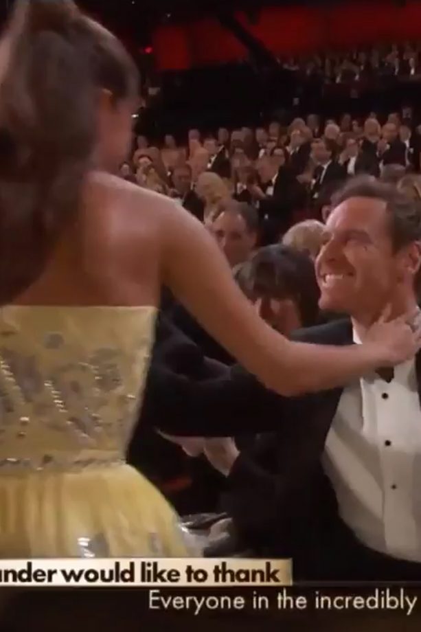 Alicia Vikander And Michael Fassbender *Finally* Go Public With A Cute Smooch At The Oscars, 2016