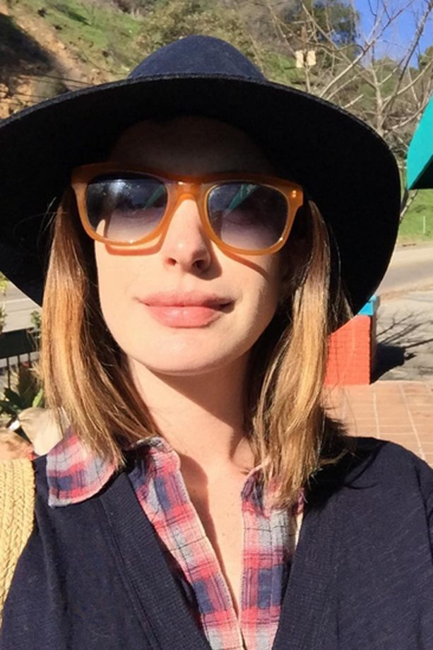 Anne Hathaway Reveals Her Gorgeous New Blonde Locks On Instagram, 2016
