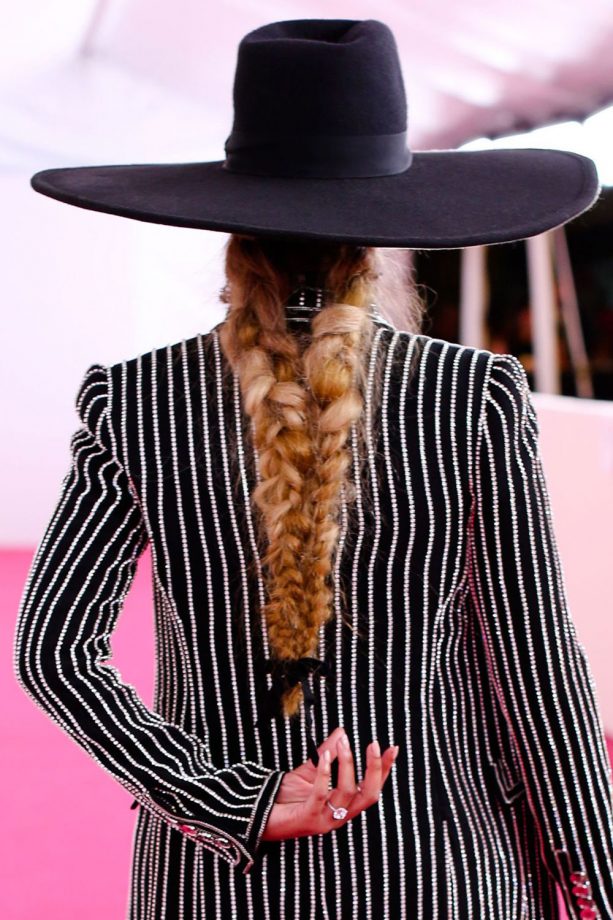 Beyonce's Double Braid Is A Hit At The CFDA Awards, 2016