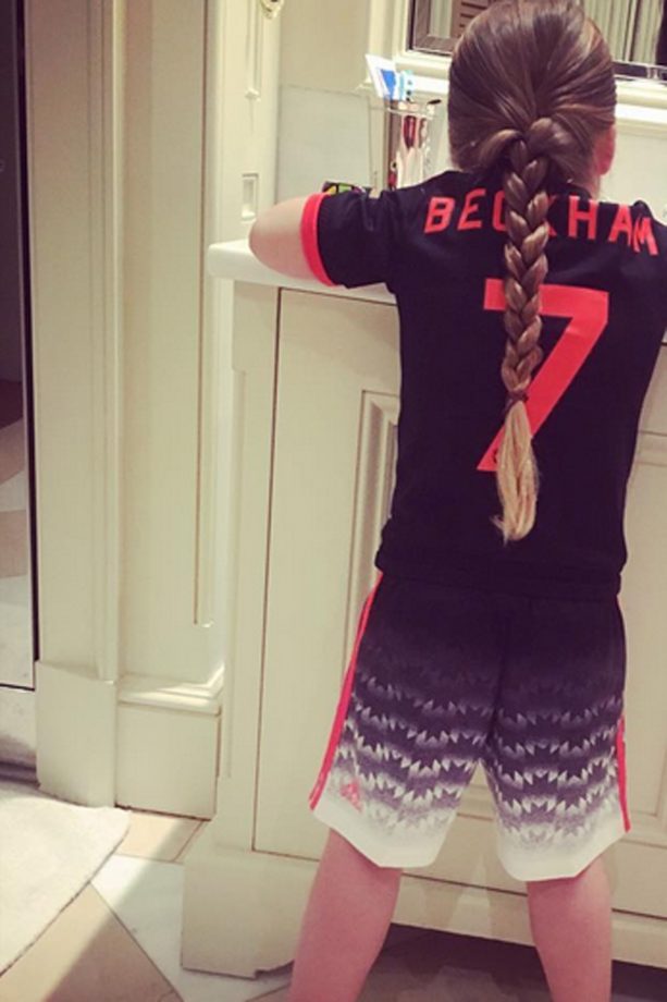 David Shares A Photo Of Harper Dressed In A United Kit And Gets All Gooey, 2016