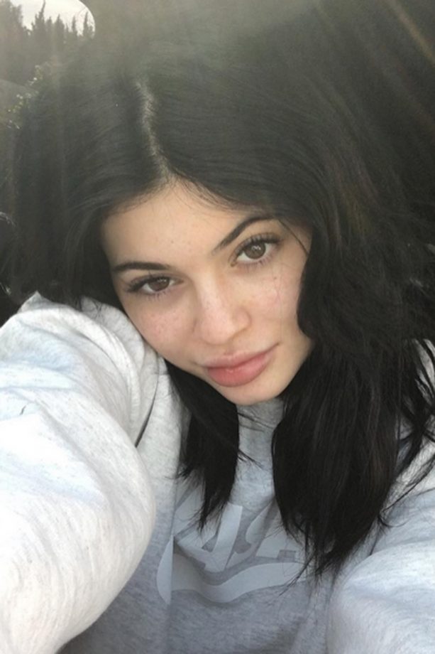 Kylie Jenner Flaunts Her Freckles For Her Fans, 2016