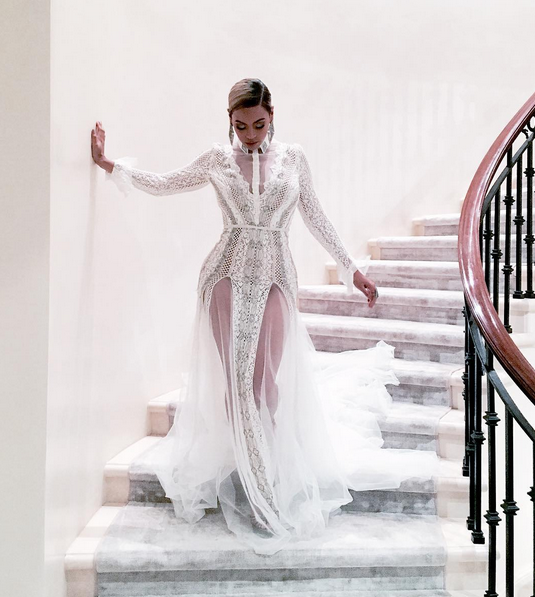 Beyoncé Looks Angelic In An Inbal Dror Gown At The Grammys, 2016