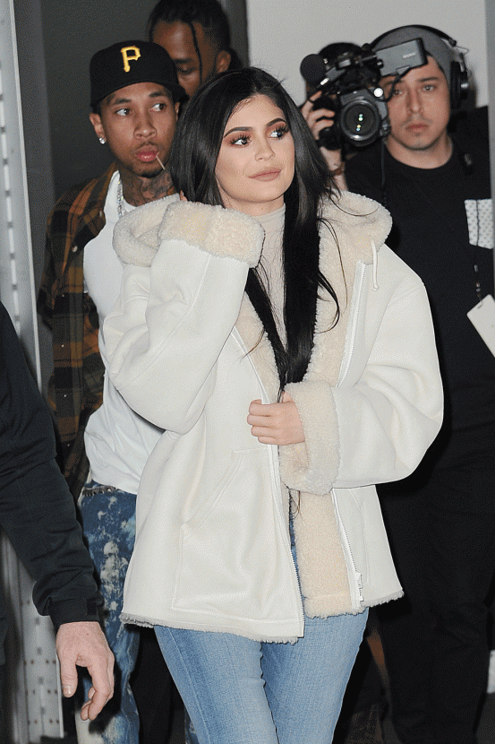 Kylie-Jenner-Yeezy-FROW