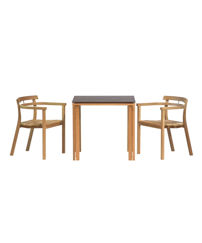 garden tables and chairs
