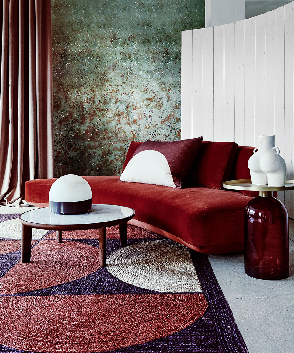 Living room with tactile textures, rich colour and glamour Homes