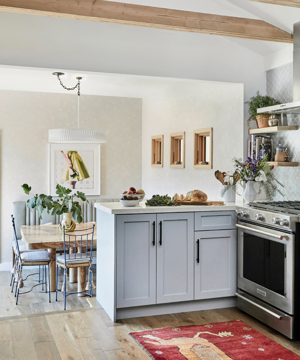 Small home kitchen diner