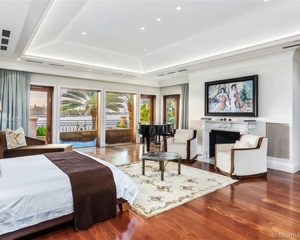 Jennifer Lopez home