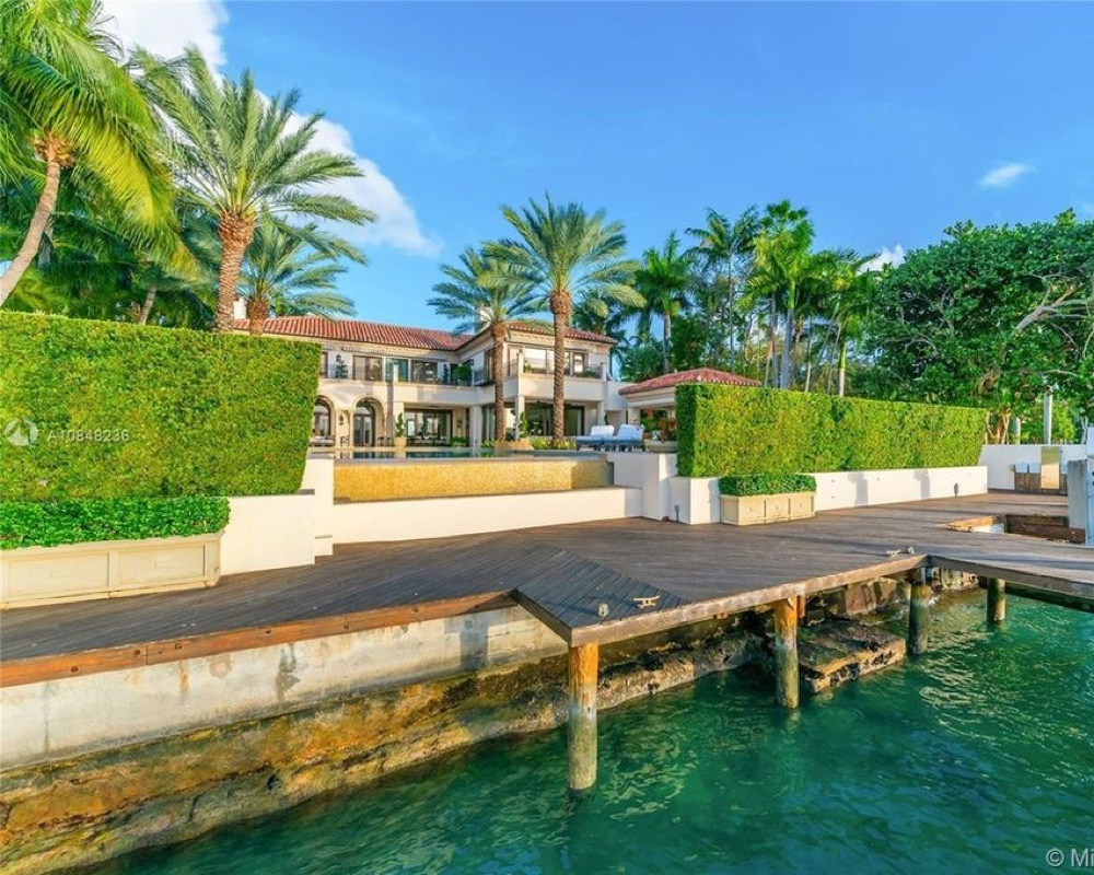 Jennifer Lopez home