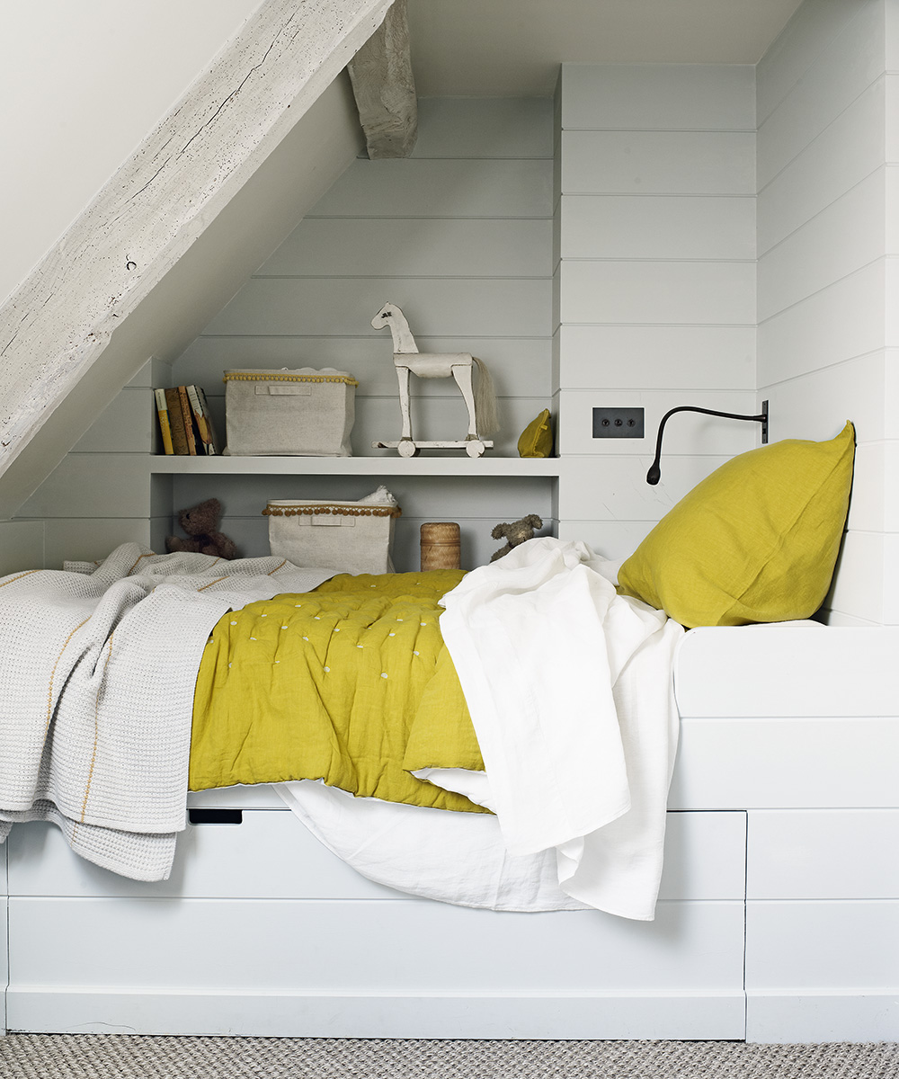 Small bedroom storage ideas