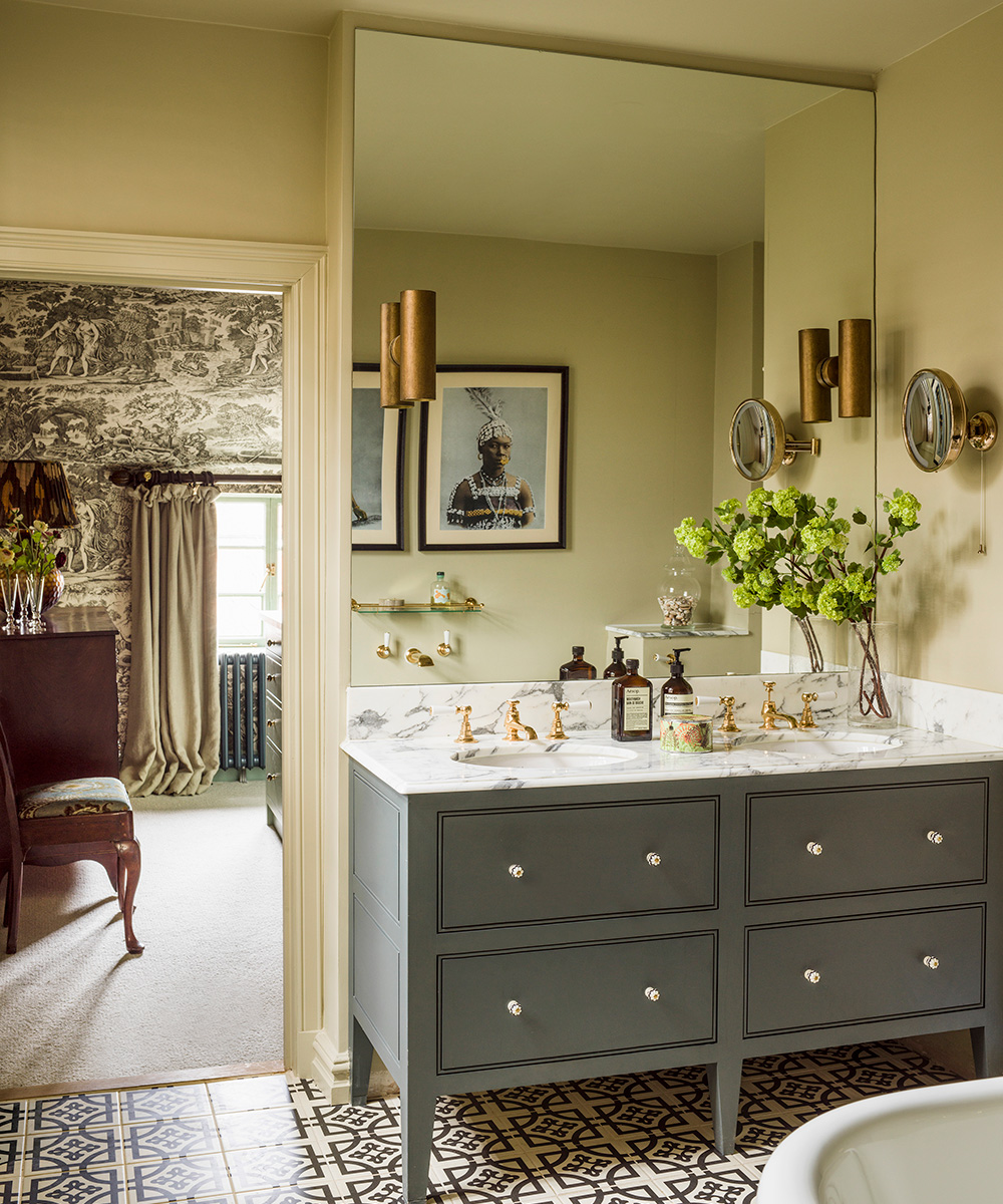 Bathroom paint ideas