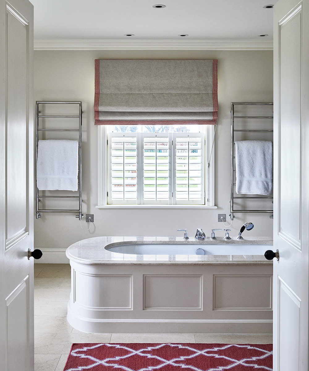 Bathroom ceiling lighting ideas