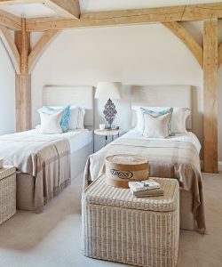 How-to-decorate-a-guest-bedroom-5